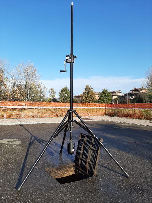 UDT - Upside Down Tripod - Datum Tech Solutions